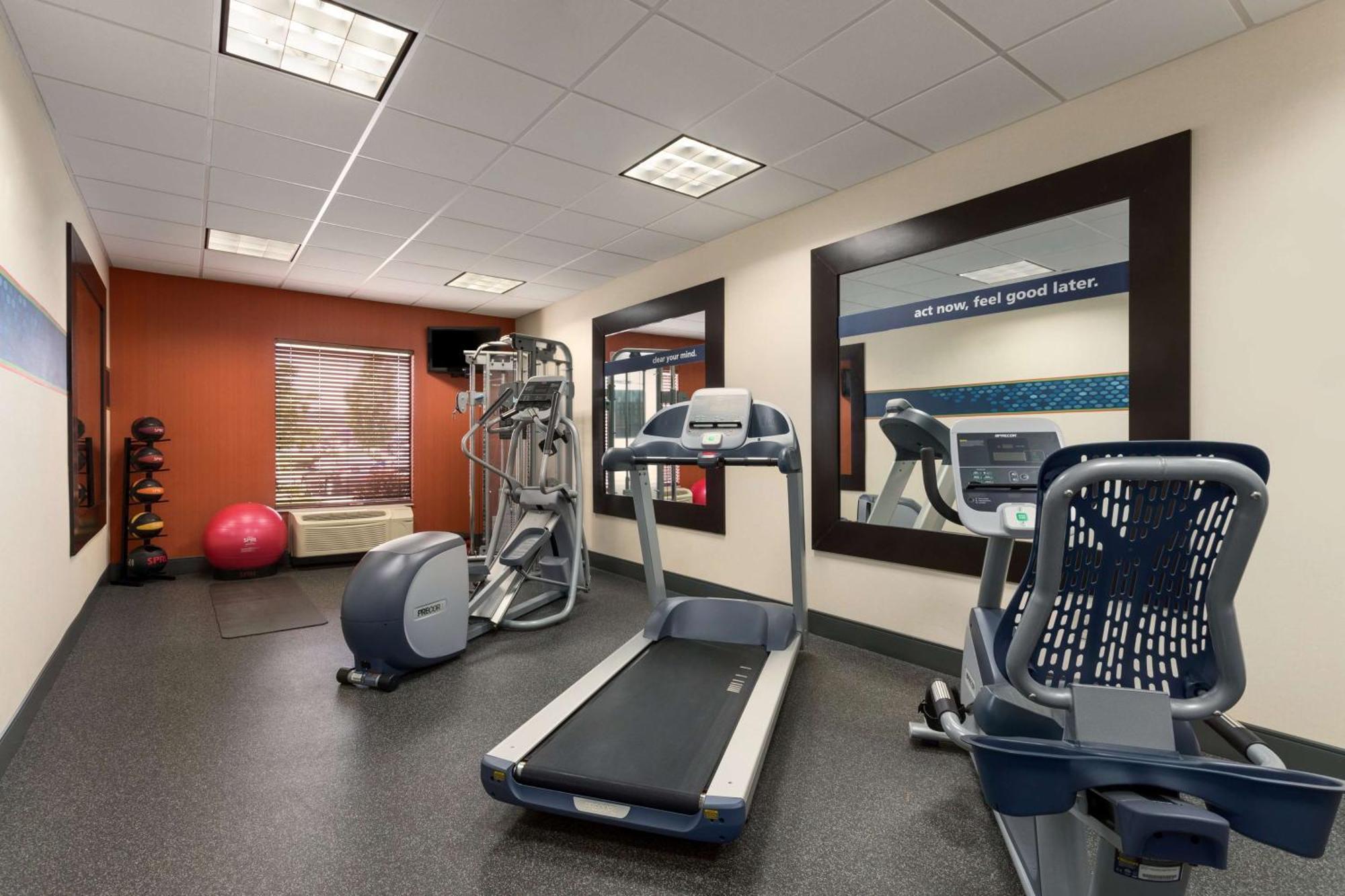Hampton Inn Belle Vernon Exteriér fotografie