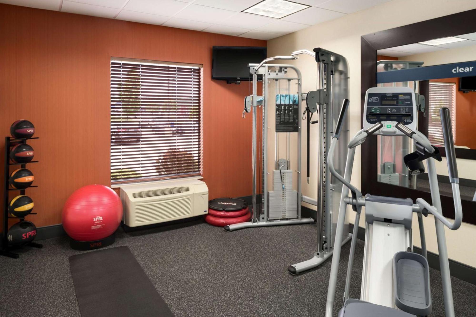 Hampton Inn Belle Vernon Exteriér fotografie